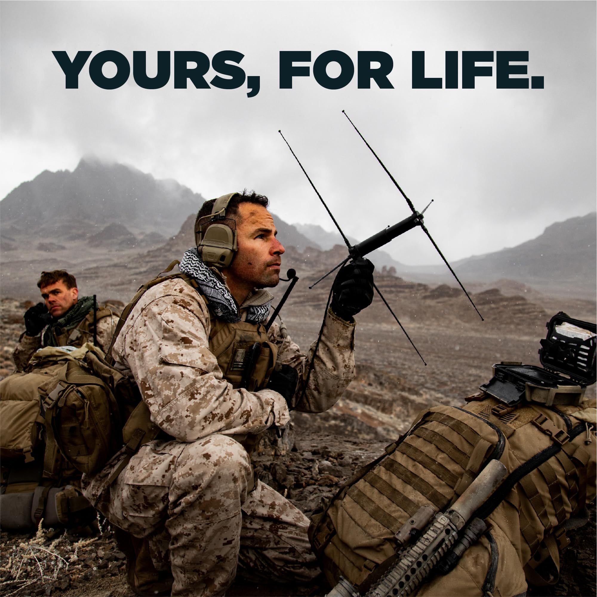 Benchmade - Triage 917 Serrated Tactical Knife, Drop-Point Blade, Glass Breaker and Rescue Hook with Black G10 Handle (917SBK) - Image 9